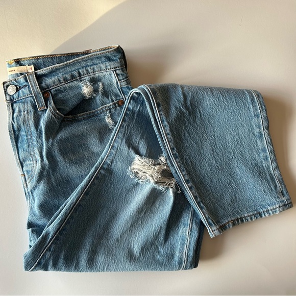 ♡ *NWOT* Levi Wedgie Icon Jeans - Picture 3 of 8